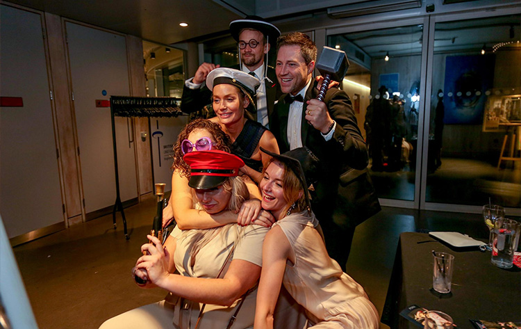 Best Magic Mirror Photo Booth Hire in London Surrey Kent Hampshire and Sussex Best Magic Mirror Photo Booth Hire in London Surrey Kent Hampshire and Sussex